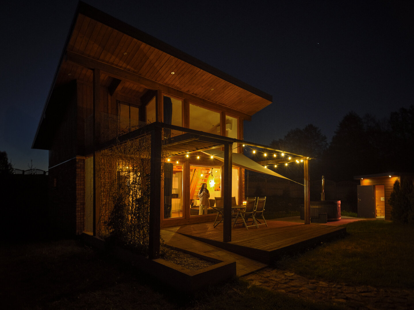 Prestige Black zmit exklusiver Sauna und Hot Tube